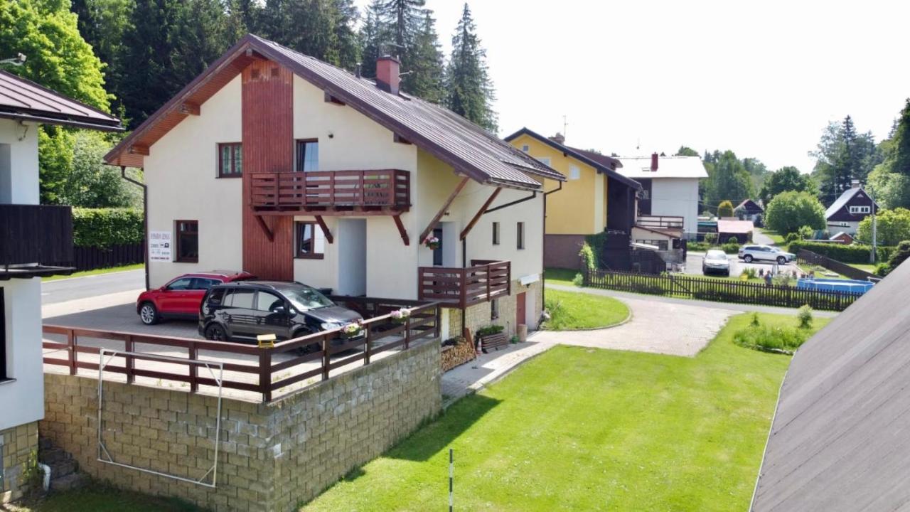 Pension Lenka 1 Харачов Екстериор снимка